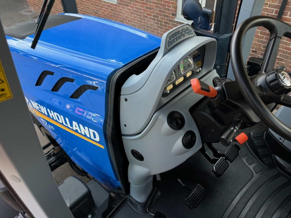 New Holland T7.210