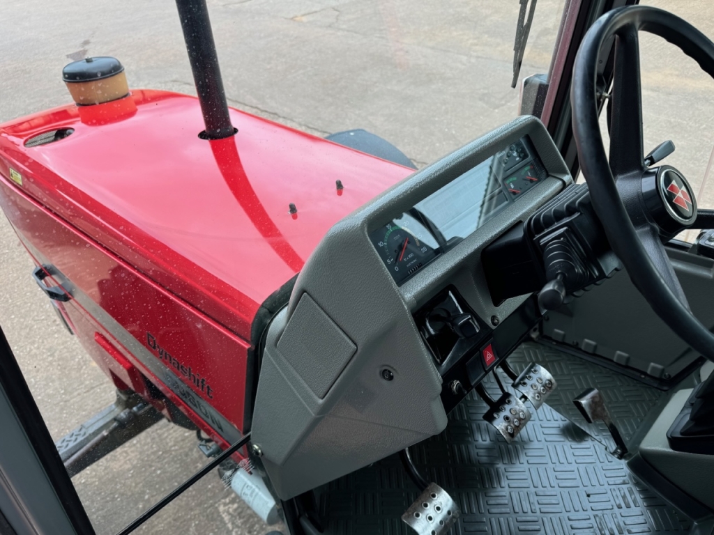 Massey Ferguson 3075