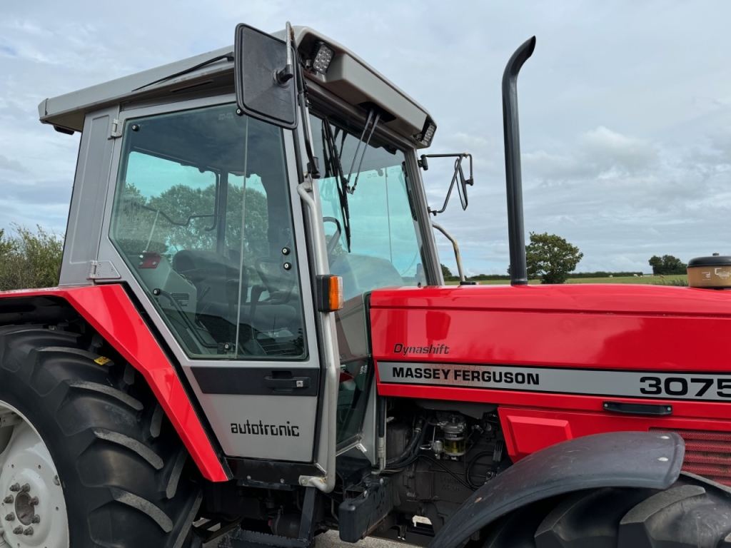 Massey Ferguson 3075
