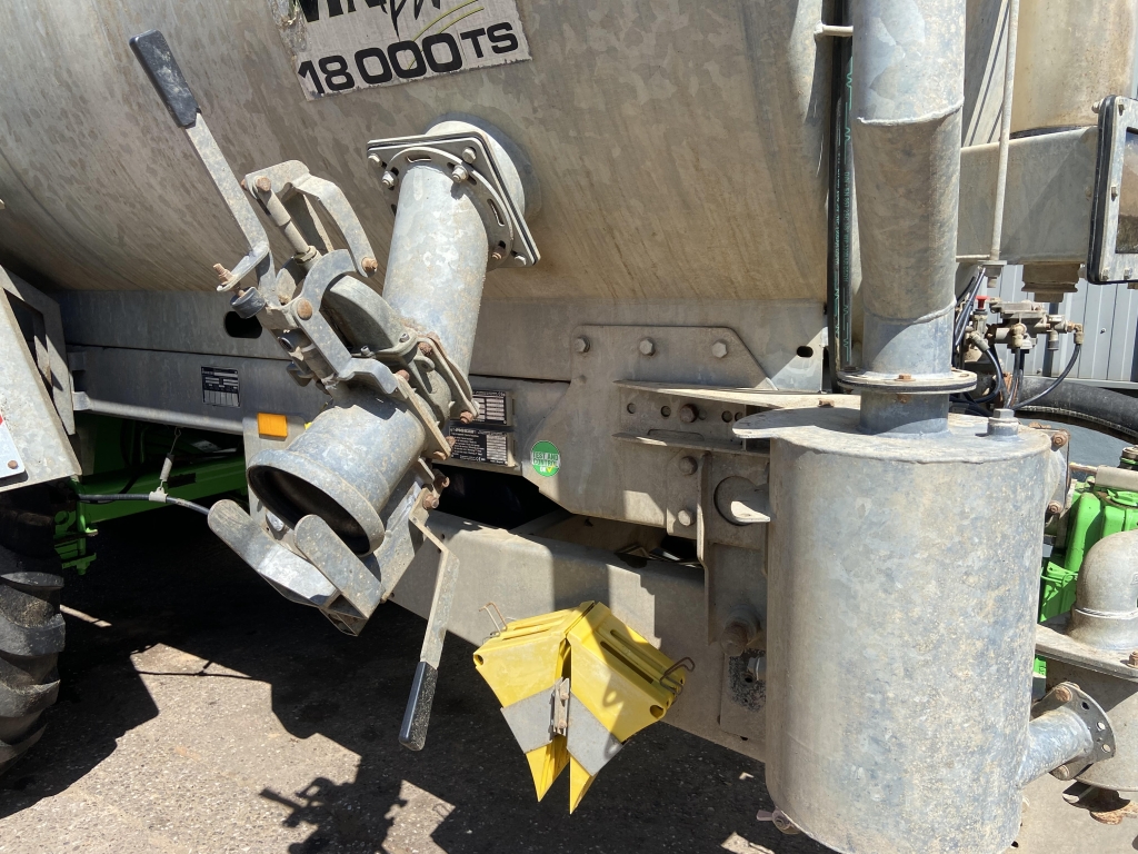 Joskin Komfort 2 18000 TS tanker