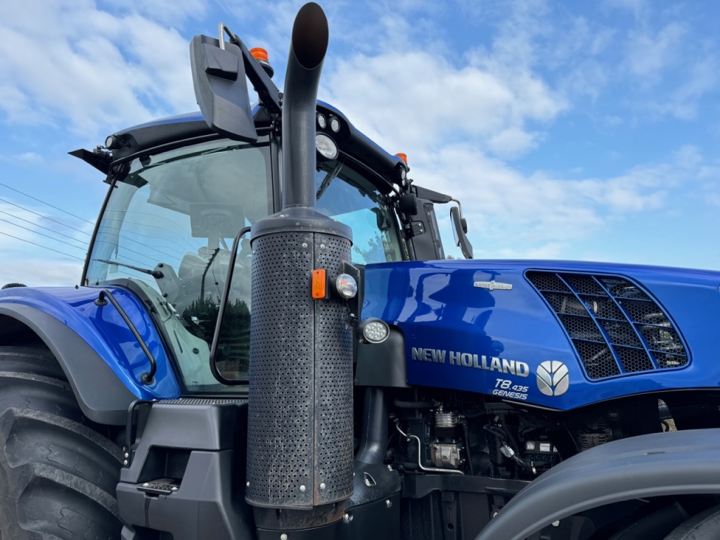 New Holland T8.435 Blue Power