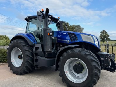 New Holland T8.435 Blue Power