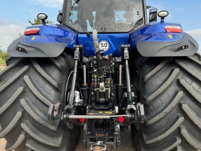New Holland T8.435 Blue Power