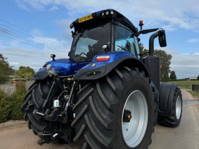New Holland T8.435 Blue Power