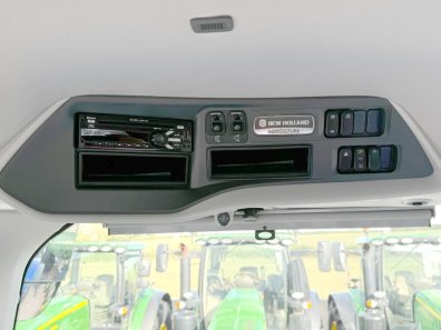 New Holland T8.435 Blue Power
