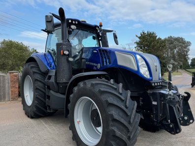 New Holland T8.435 Blue Power