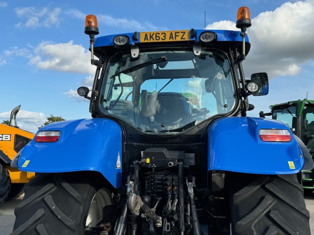 New Holland T7.200