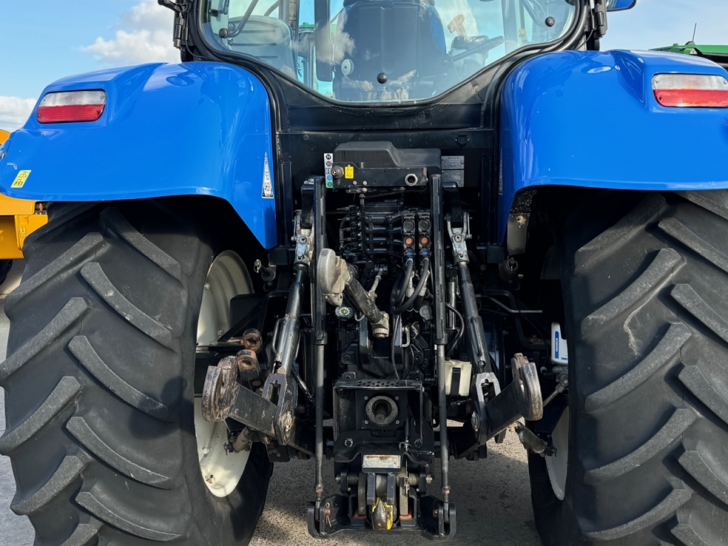 New Holland T7.200
