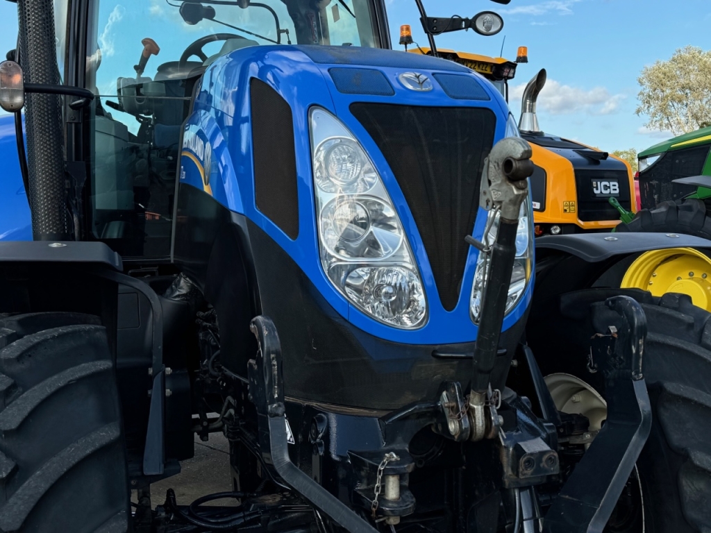 New Holland T7.200