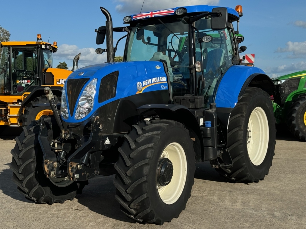New Holland T7.200
