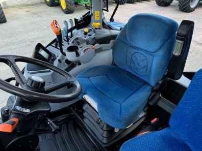 New Holland T7.200