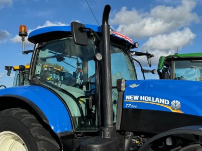 New Holland T7.200