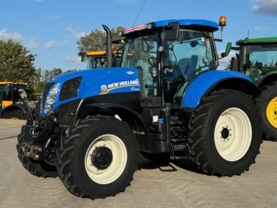 New Holland T7.200