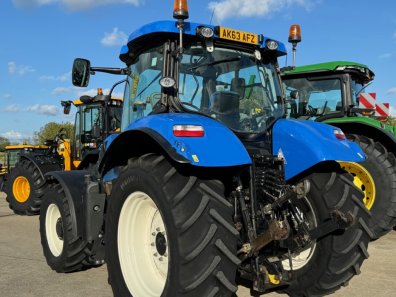 New Holland T7.200