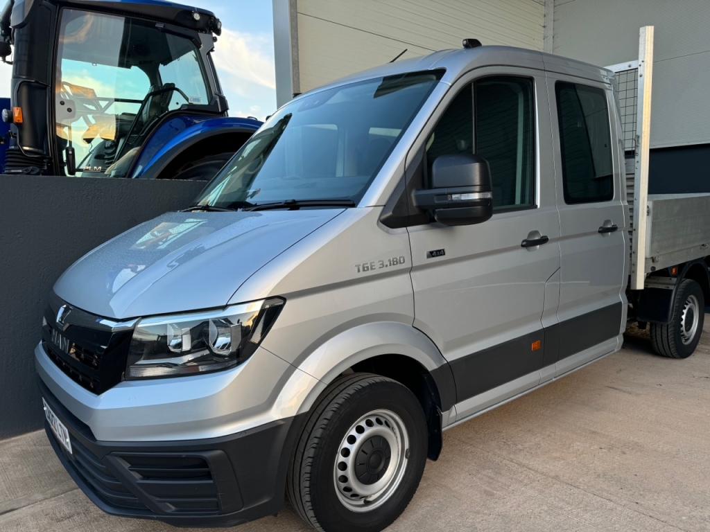 MAN TGE 3.180 crew cab van