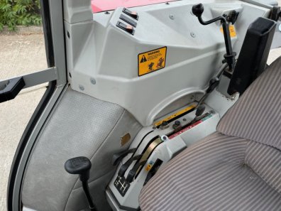 Massey Ferguson 390