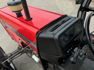 Massey Ferguson 390