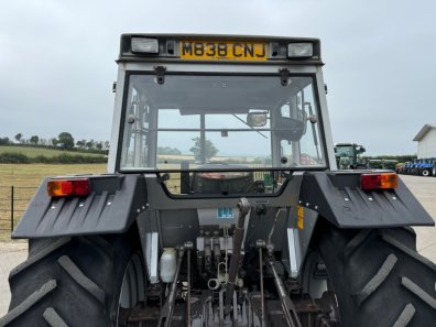 Massey Ferguson 390