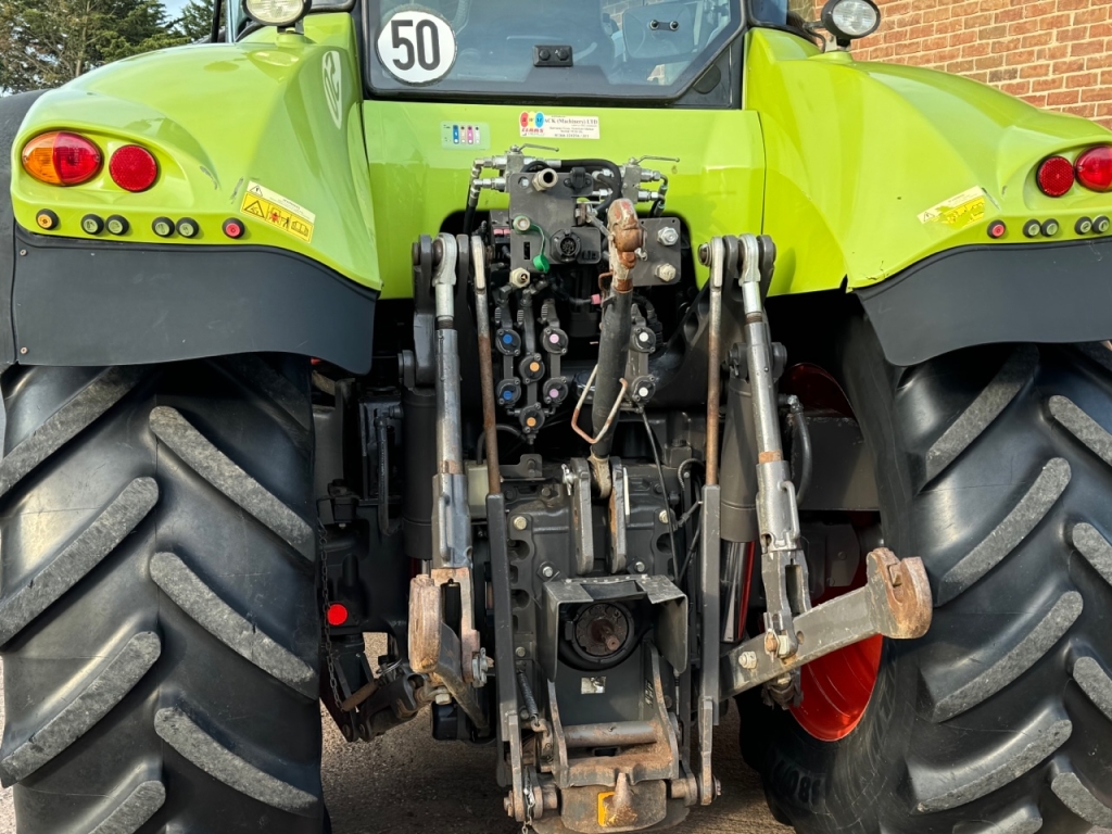 Claas Axion 820 CMATIC
