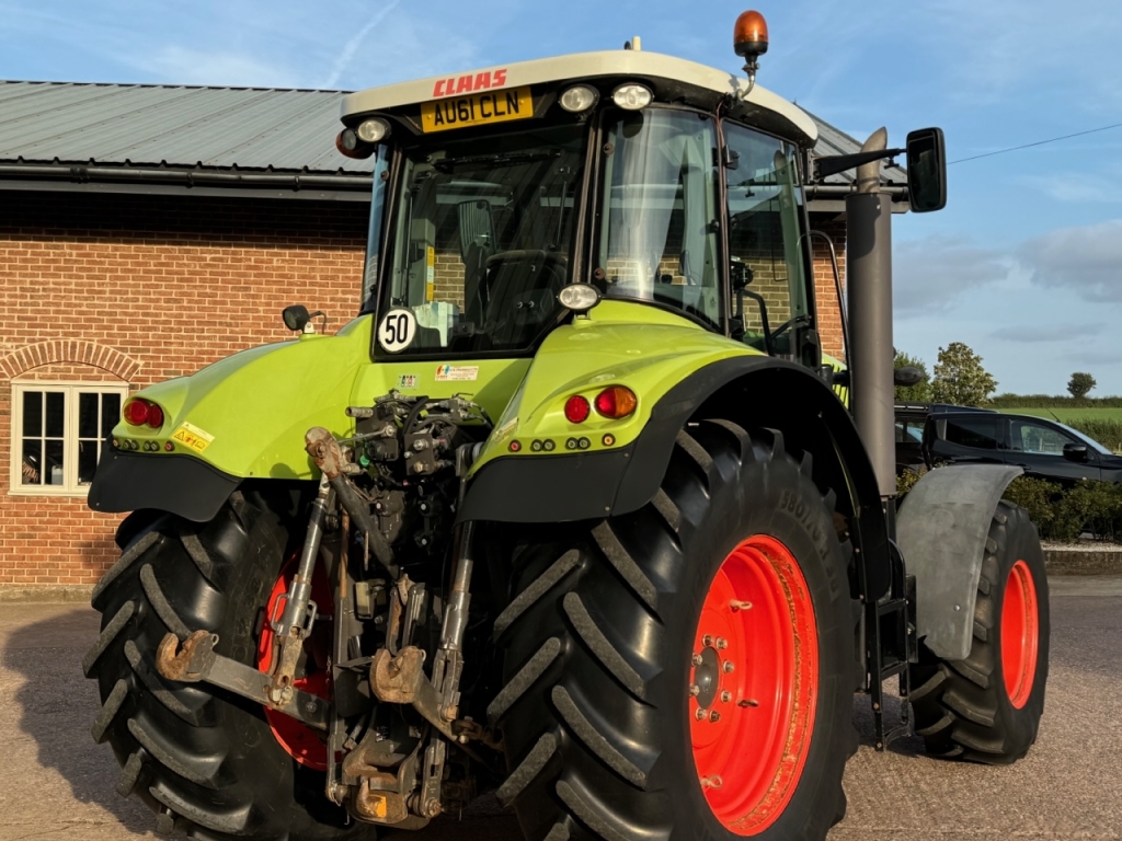 Claas Axion 820 CMATIC