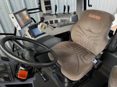 Claas Axion 820 CMATIC