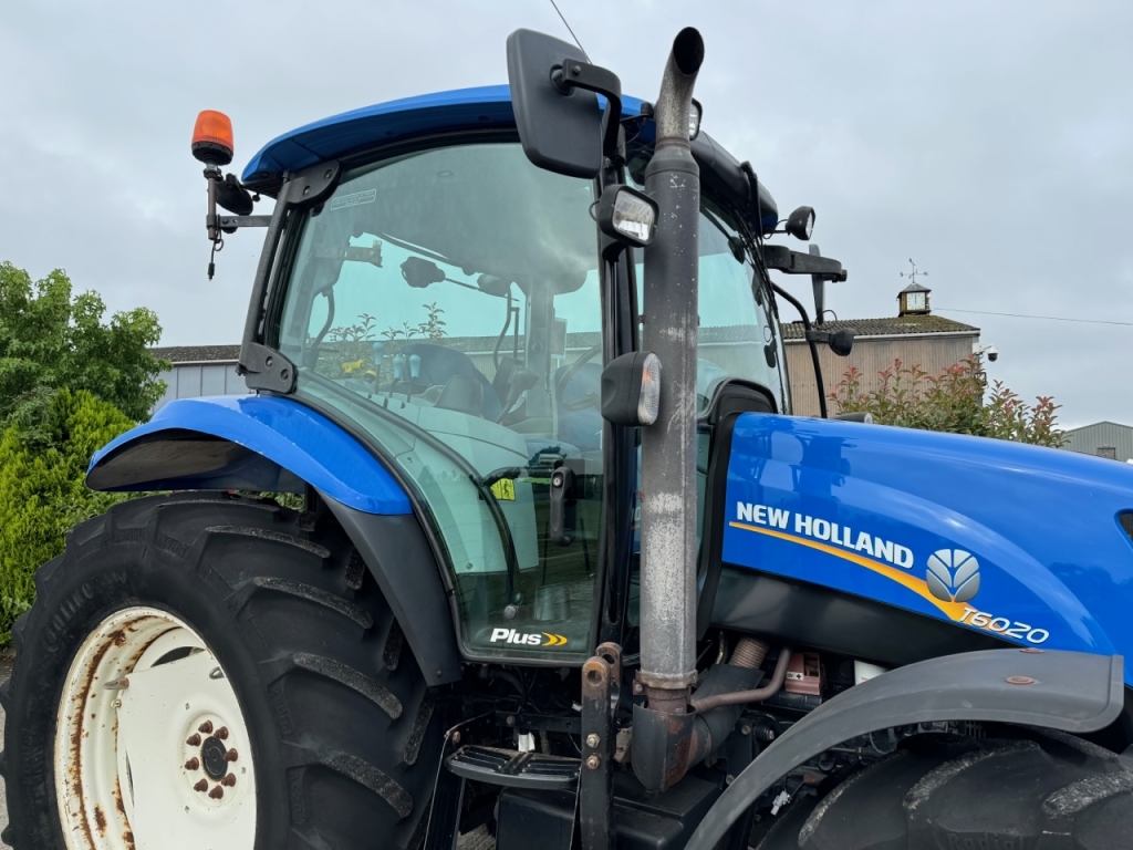 New Holland T6020 Plus