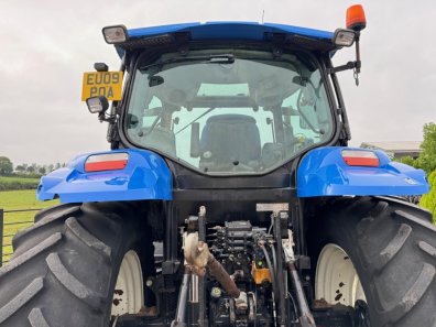 New Holland T6020 Plus