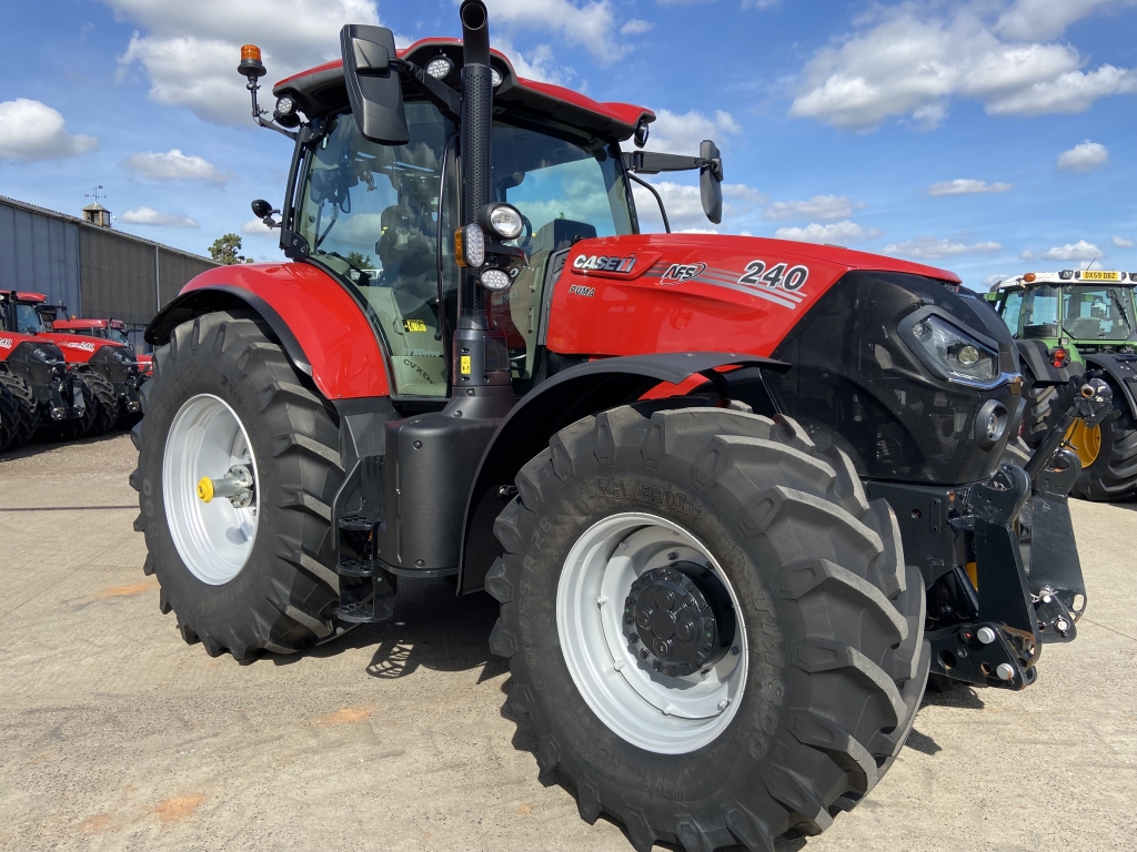 Case CVX 240