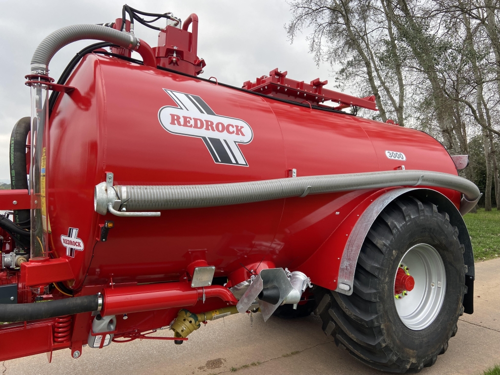 Redrock 3000 Gallon tanker
