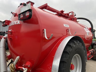 Redrock 3000 Gallon tanker