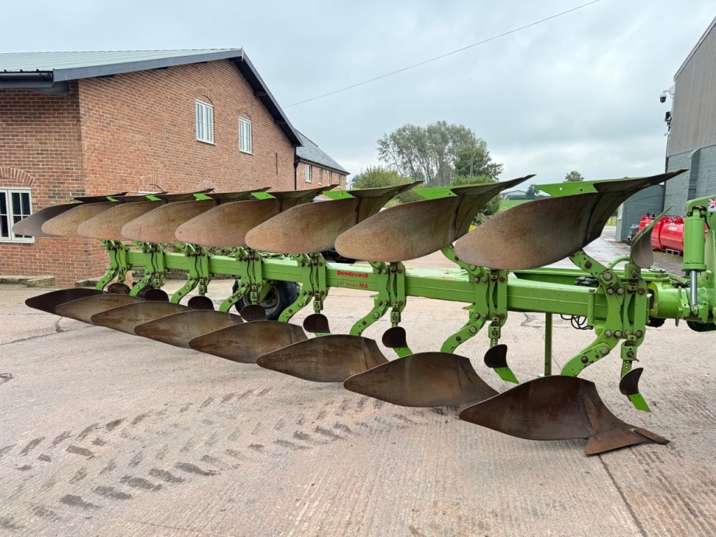 Dowdeswell 145 Series MA 8 furrow reversible plough