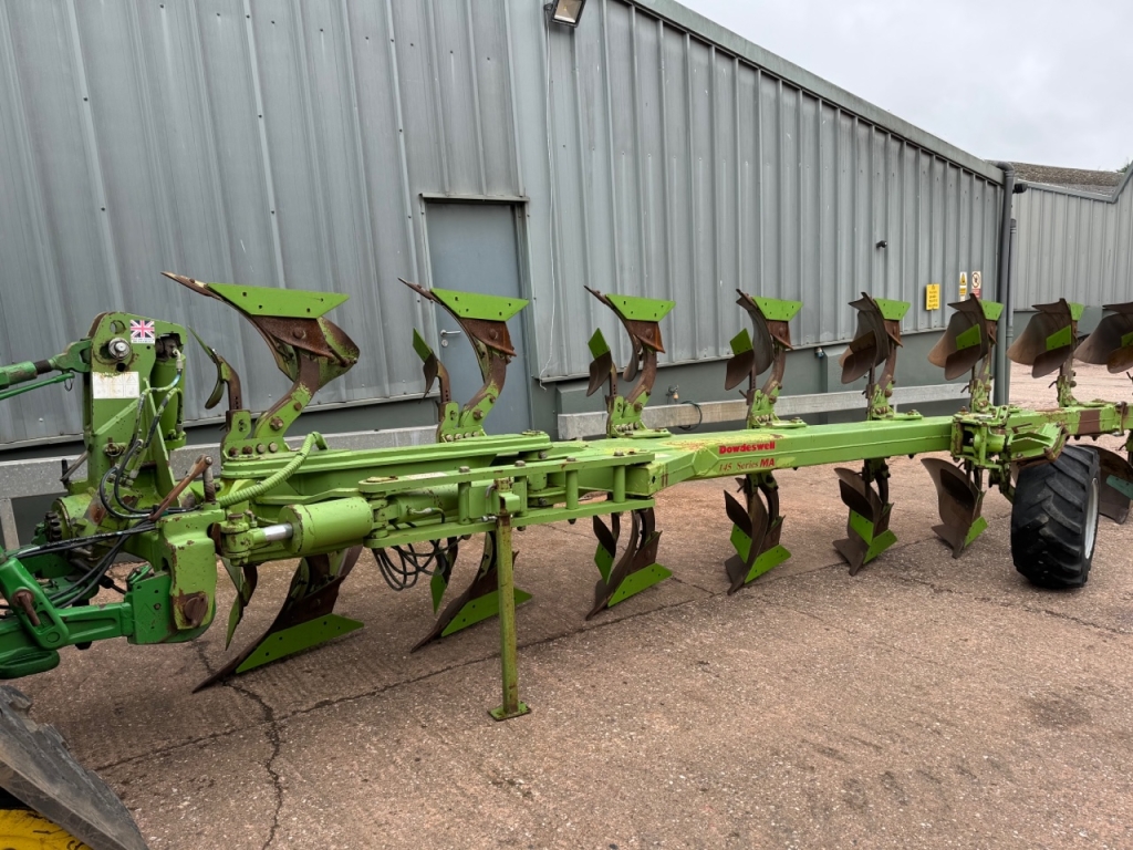 Dowdeswell 145 Series MA 8 furrow reversible plough
