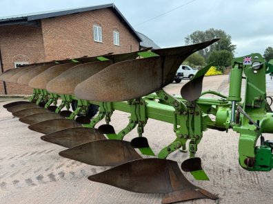 Dowdeswell 145 Series MA 8 furrow reversible plough