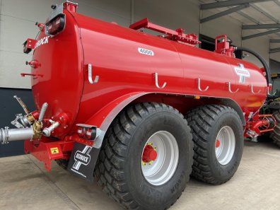 Redrock 4000 Gallon tanker