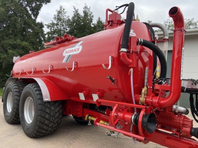 Redrock 4000 Gallon tanker