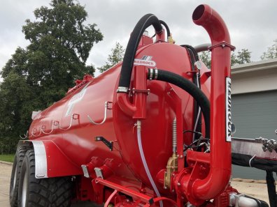 Redrock 4000 Gallon tanker