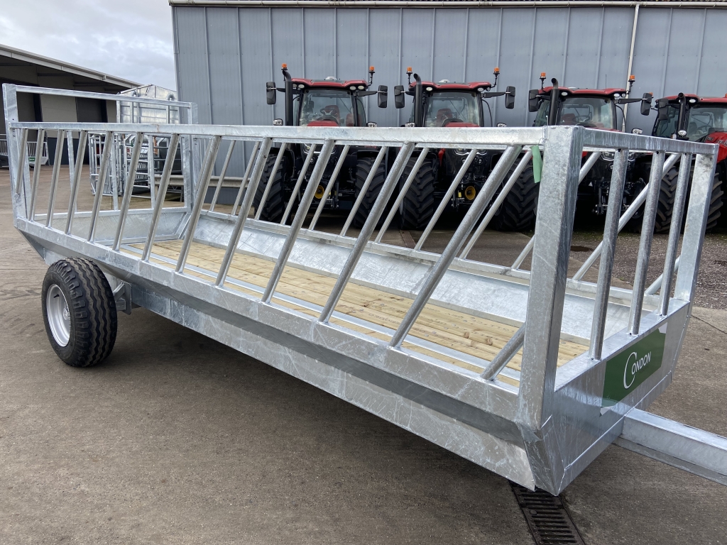 Condon Engineering silage feed trailer
