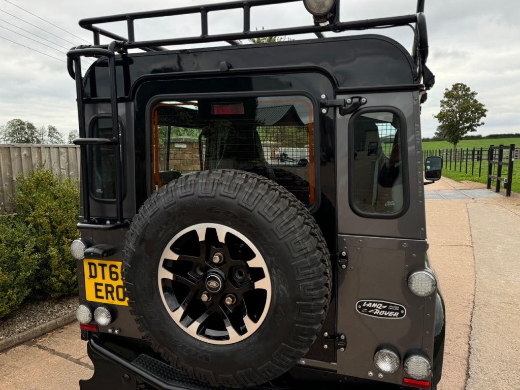 Land Rover Defender 90 Adventure 2.2 Litre Diesel