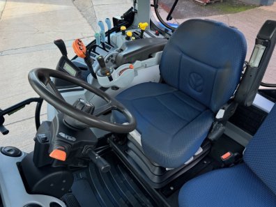 New Holland T6.180