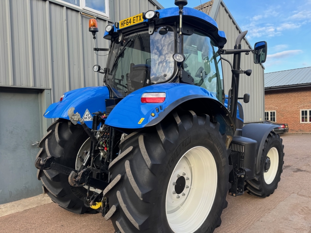 New Holland T7.200
