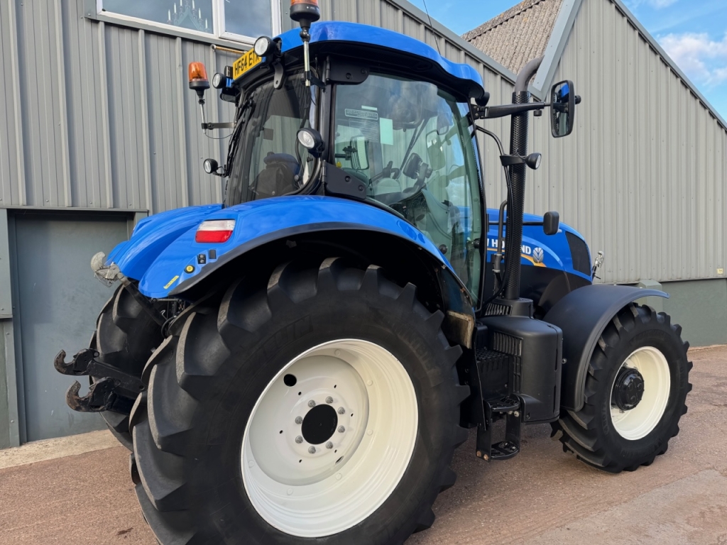 New Holland T7.200