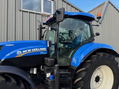 New Holland T7.200