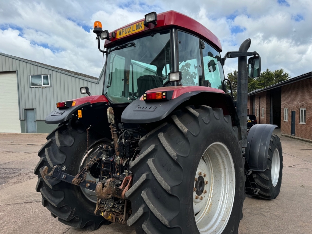 Case MX 135