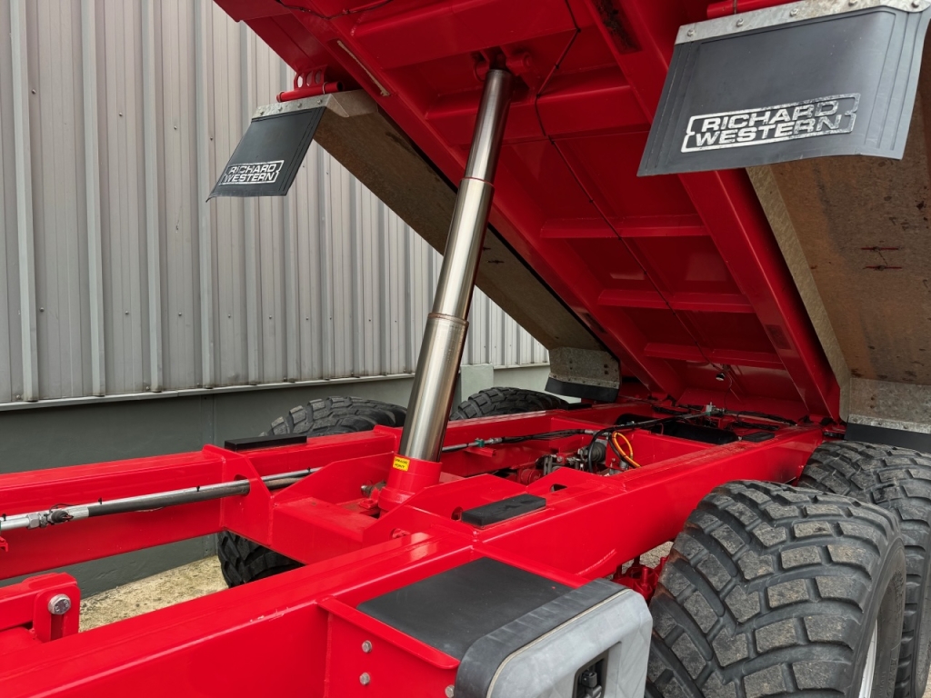 Richard Western SF14HS 14 Ton silage trailer