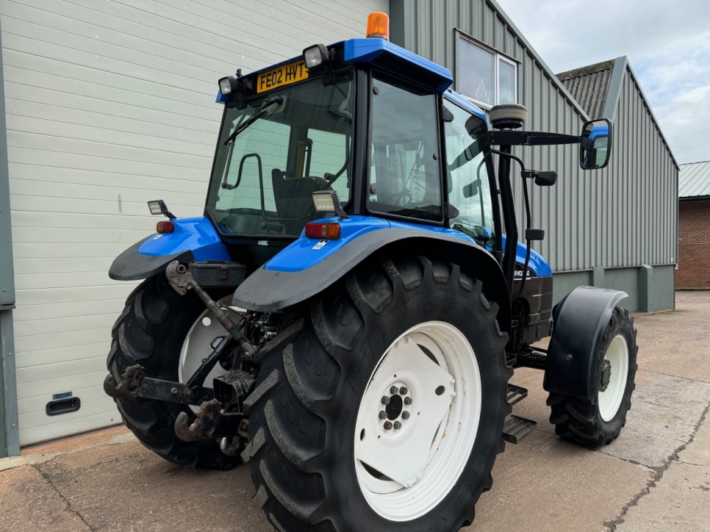 New Holland TS115
