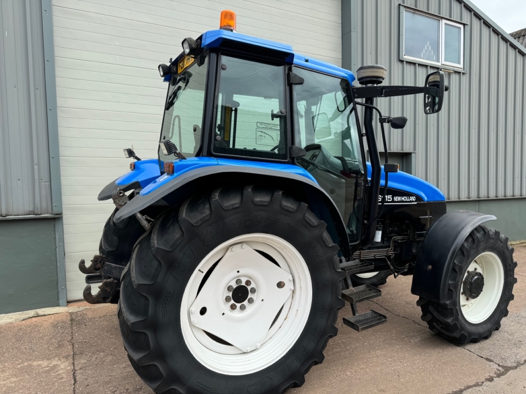 New Holland TS115