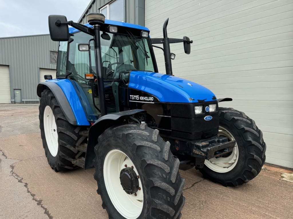 New Holland TS115