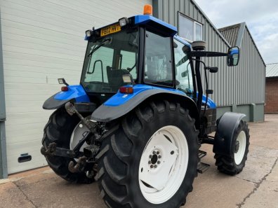 New Holland TS115