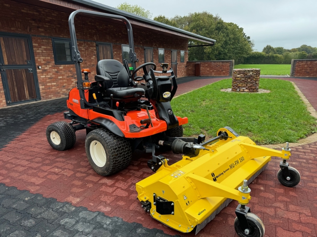 Kubota F3890 mower