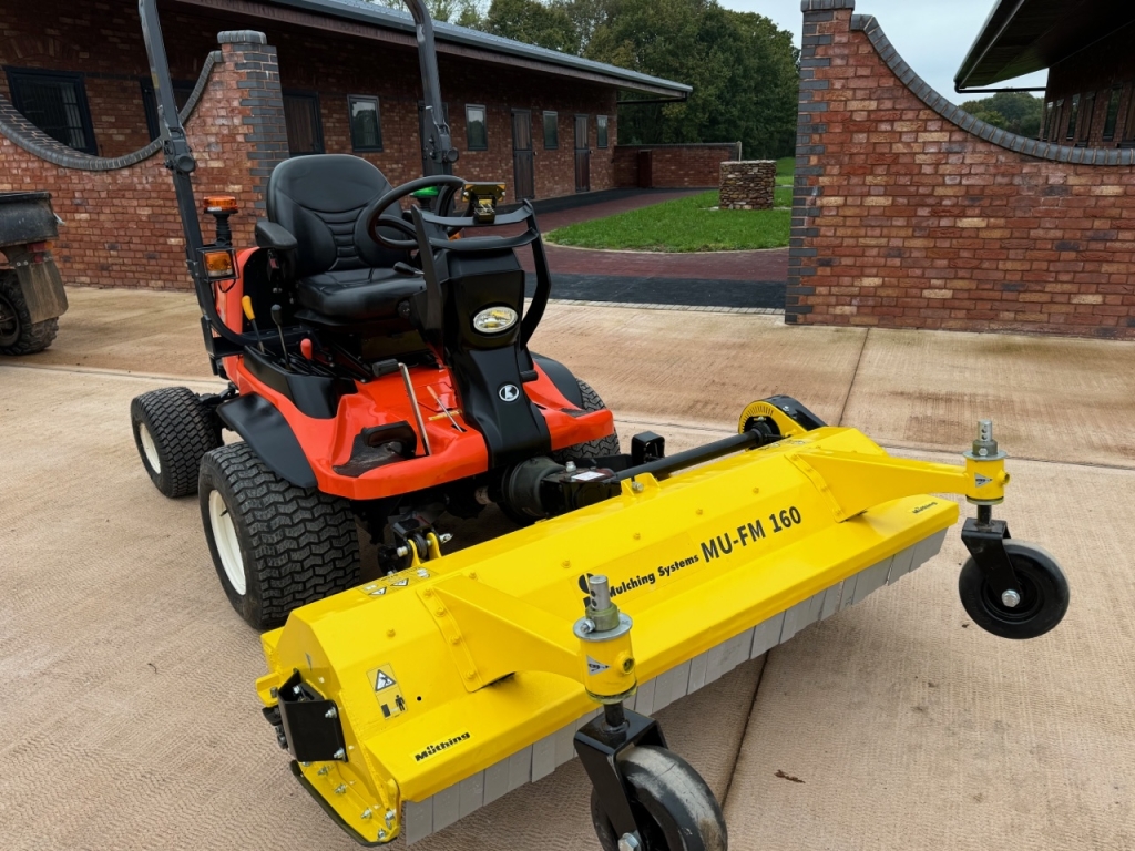 Kubota F3890 mower
